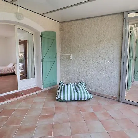 Holiday home Jps Avec Piscine, Au Calme Roquebrune-sur-Argens